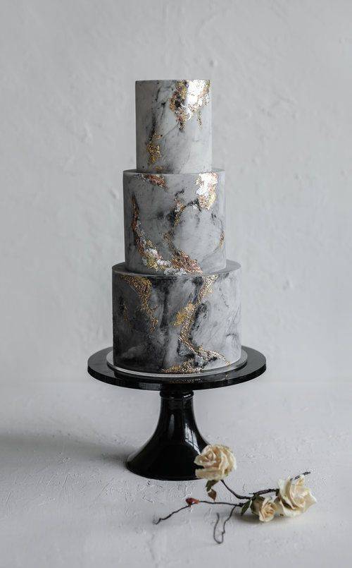 мраморный свадебный торт